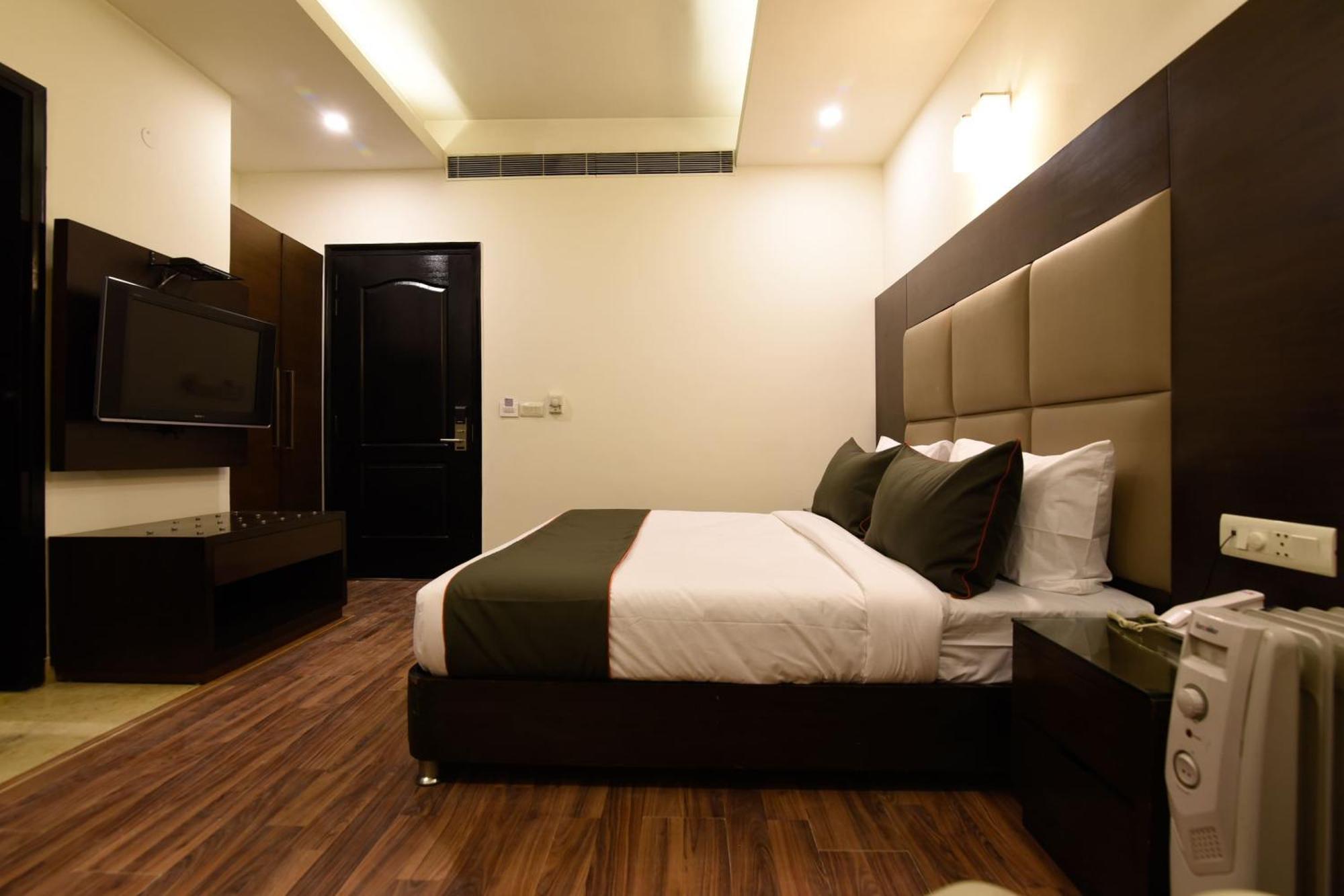 Hotel O Venkata Sai Sadan Mathrusree Nagar Kondapur  ภายนอก รูปภาพ