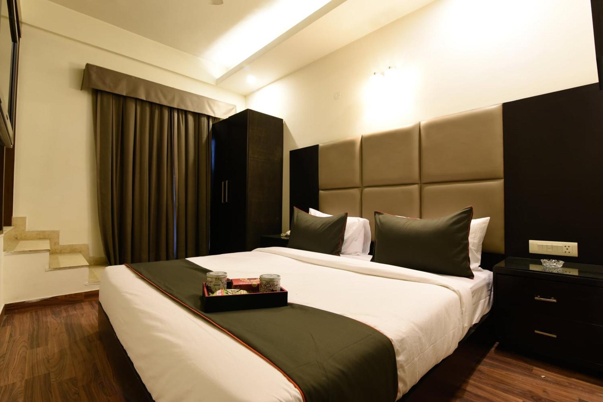Hotel O Venkata Sai Sadan Mathrusree Nagar Kondapur  ภายนอก รูปภาพ