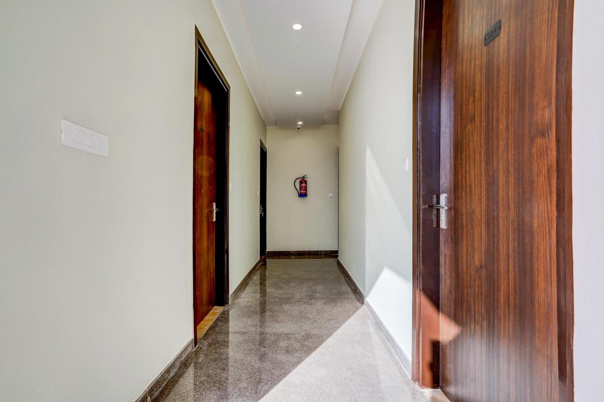 Hotel O Venkata Sai Sadan Mathrusree Nagar Kondapur  ภายนอก รูปภาพ
