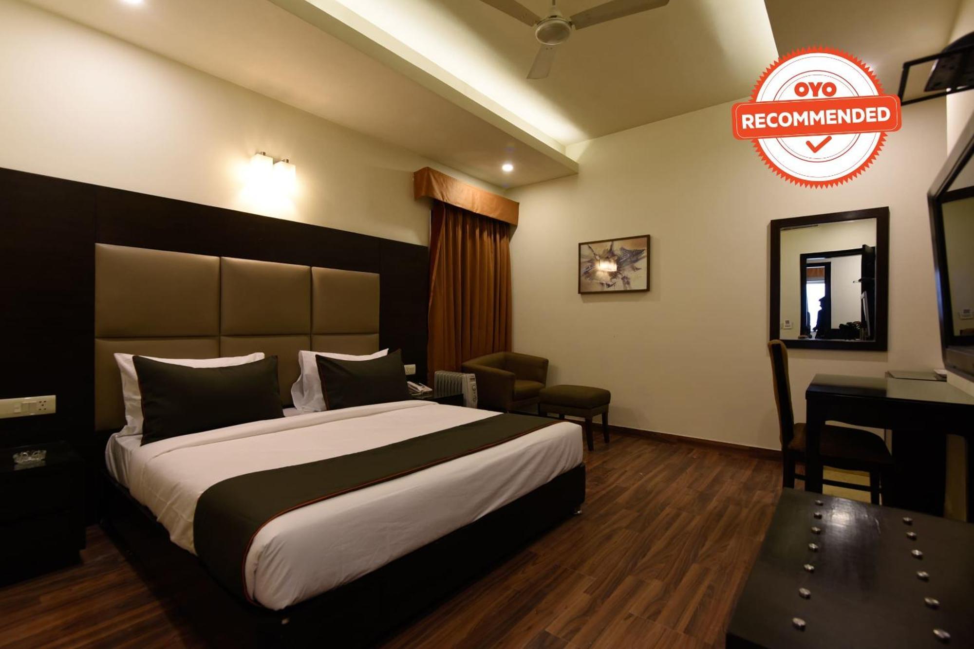 Hotel O Venkata Sai Sadan Mathrusree Nagar Kondapur  ภายนอก รูปภาพ