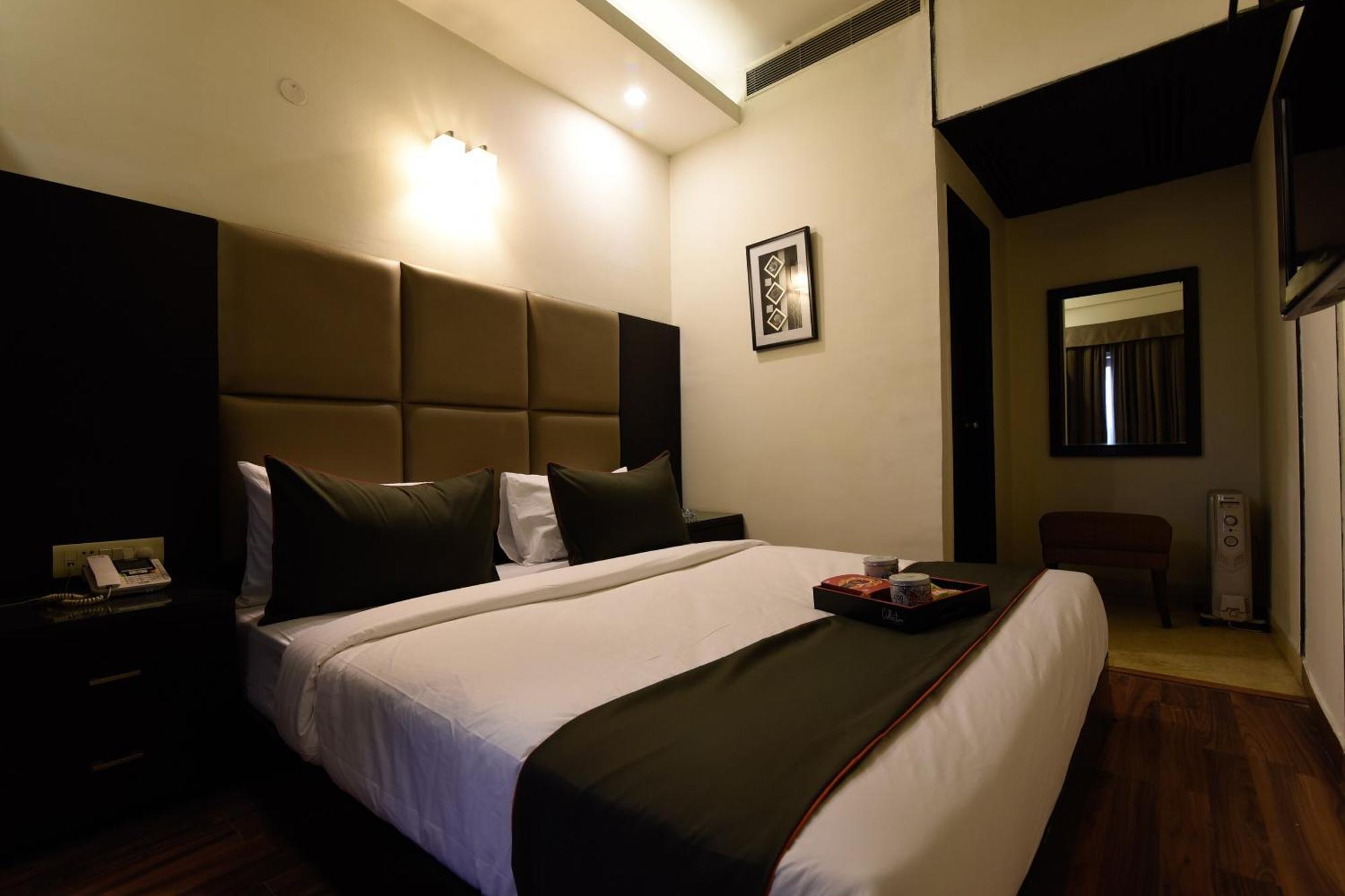 Hotel O Venkata Sai Sadan Mathrusree Nagar Kondapur  ภายนอก รูปภาพ
